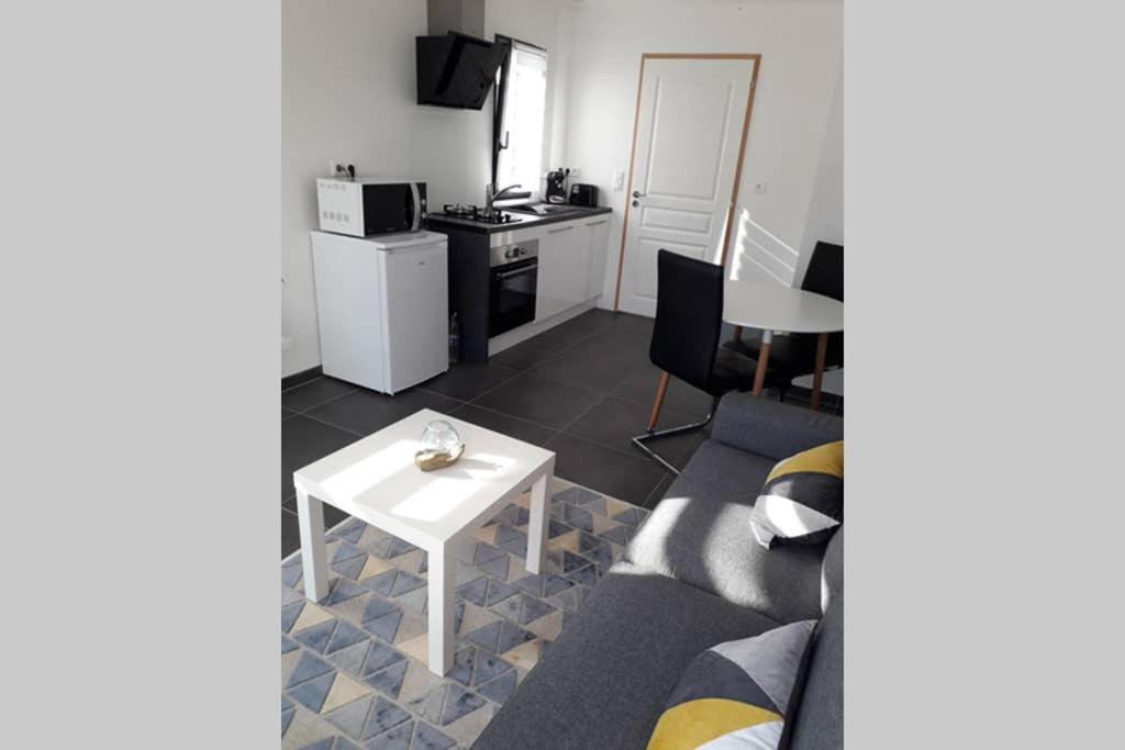Logement Neuf De 40 M², Equipe Et Confortable Croix-Chapeau Exterior photo