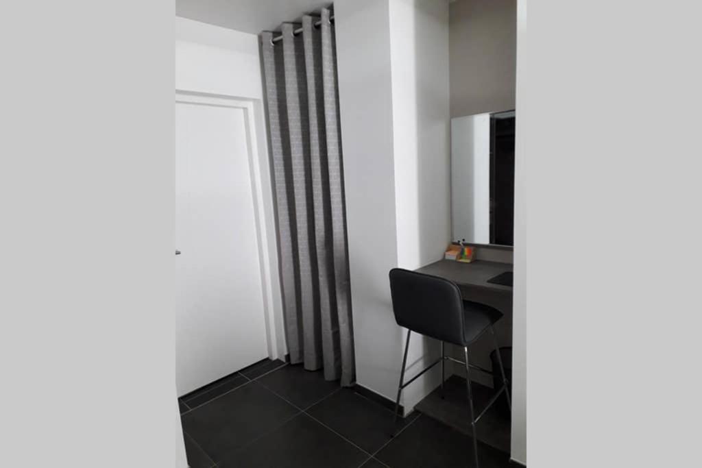 Logement Neuf De 40 M², Equipe Et Confortable Croix-Chapeau Exterior photo